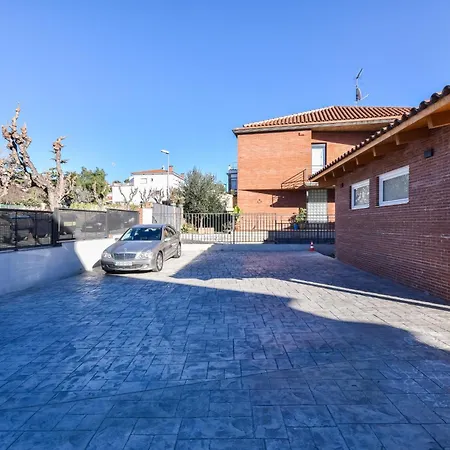 Acogedora Con Entrada Independiente Apartamento