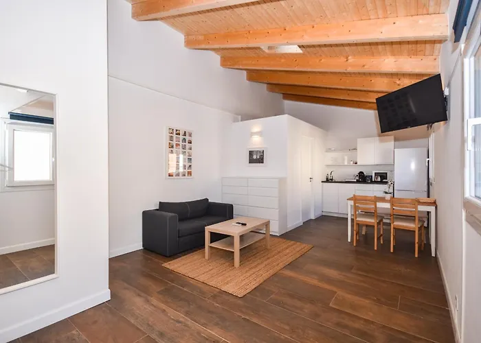 Acogedora Con Entrada Independiente Apartamento
